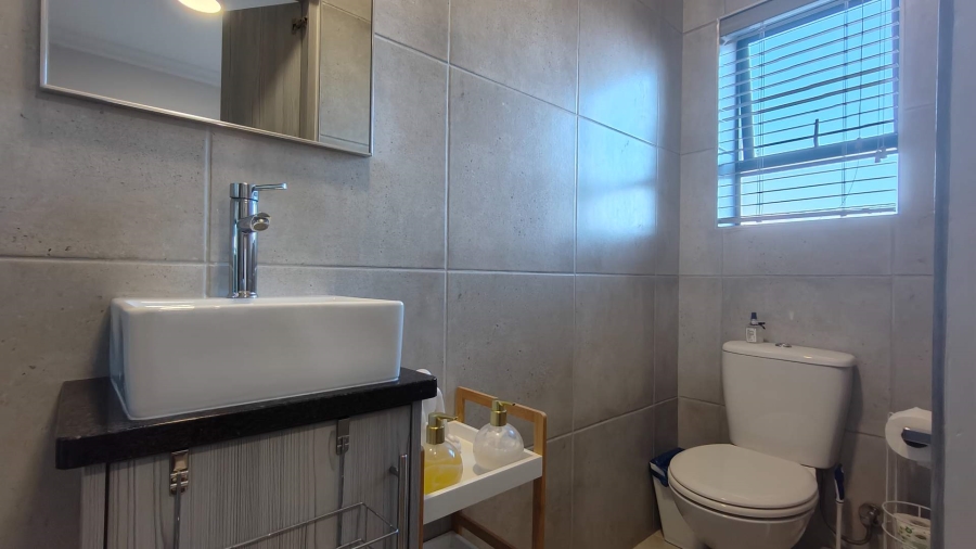 3 Bedroom Property for Sale in Hartenbos Heuwels Western Cape